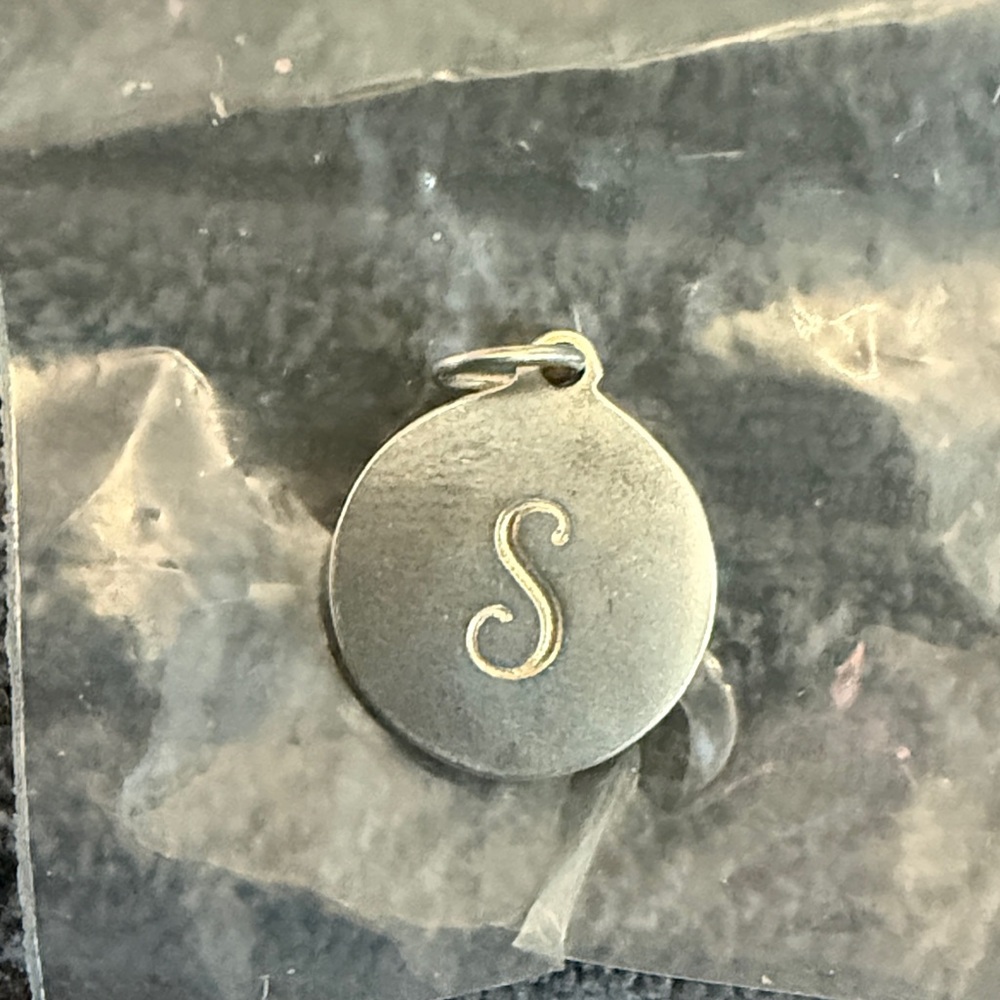 Stella & Dot Silver Round Pendant